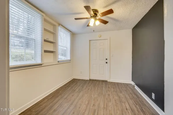 $239,000 | 433 West Poplar Street, Johnson City, TN 37604
