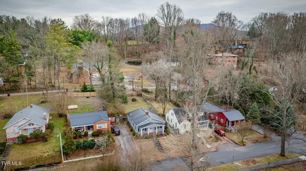 $239,000 | 433 West Poplar Street, Johnson City, TN 37604