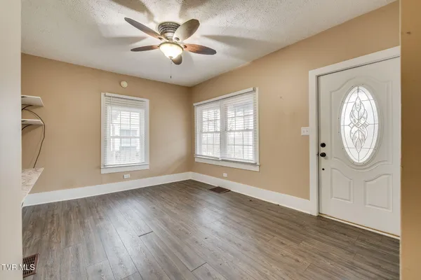 $239,000 | 433 West Poplar Street, Johnson City, TN 37604