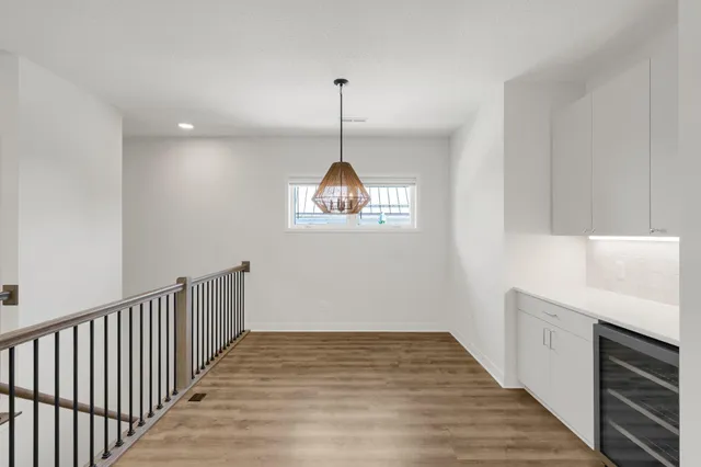 $3,995 | 5337 Drew Avenue South, Unit 3, Minneapolis, MN 55410