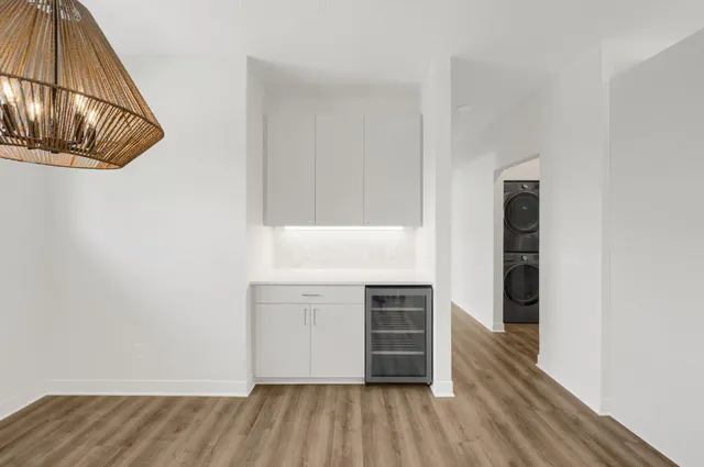 $3,995 | 5337 Drew Avenue South, Unit 3, Minneapolis, MN 55410