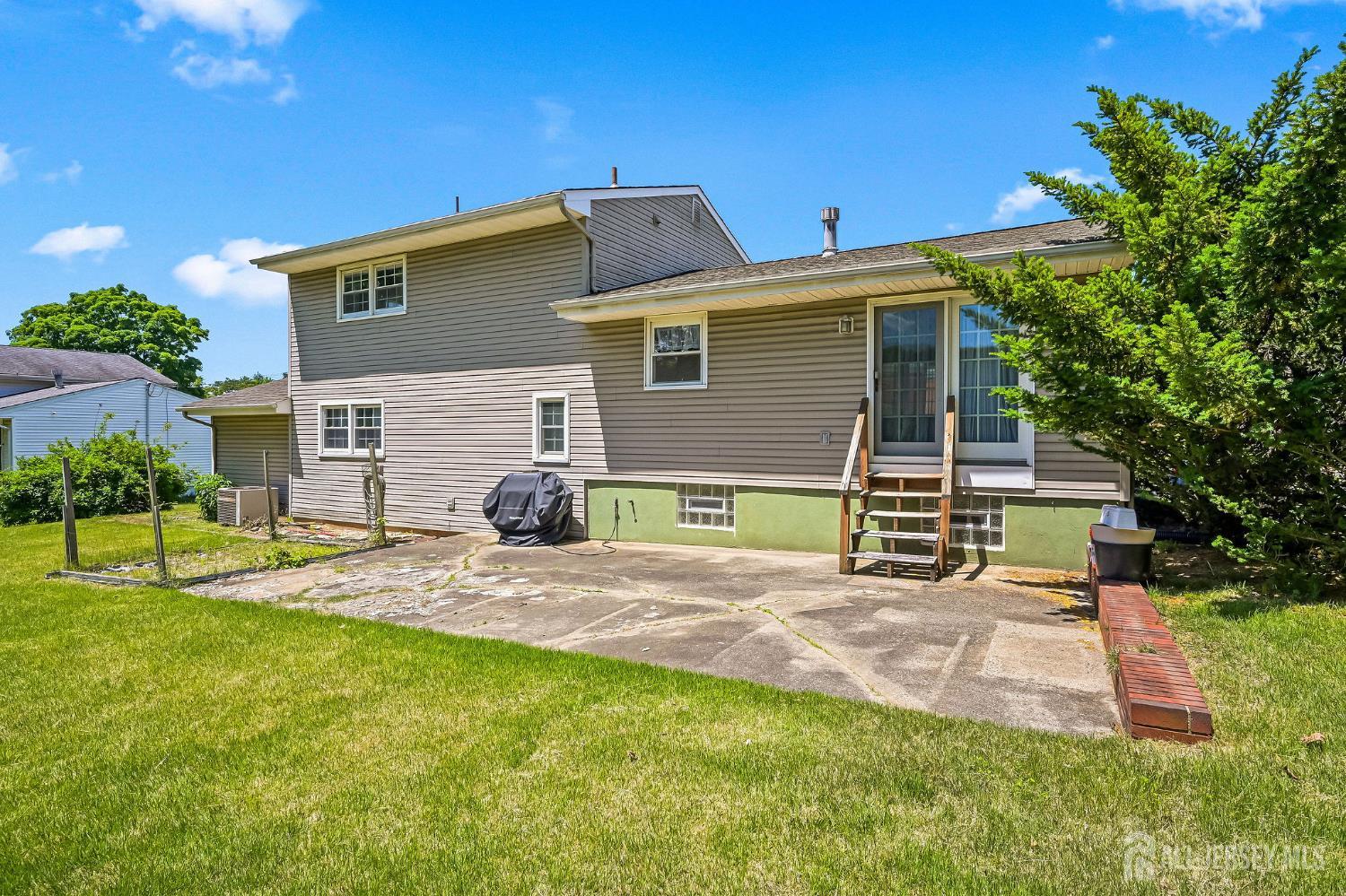 56 Corona Road East Brunswick, NJ 08816 - Photo 39 of 40