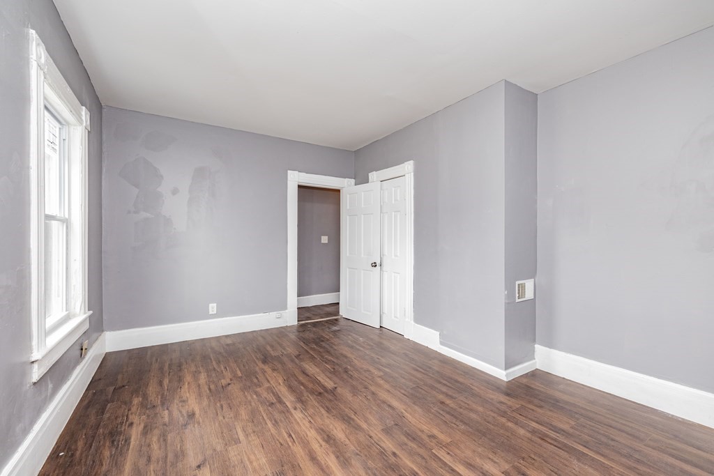 85 Alden Street Springfield, MA 01109 - Photo 8 of 21