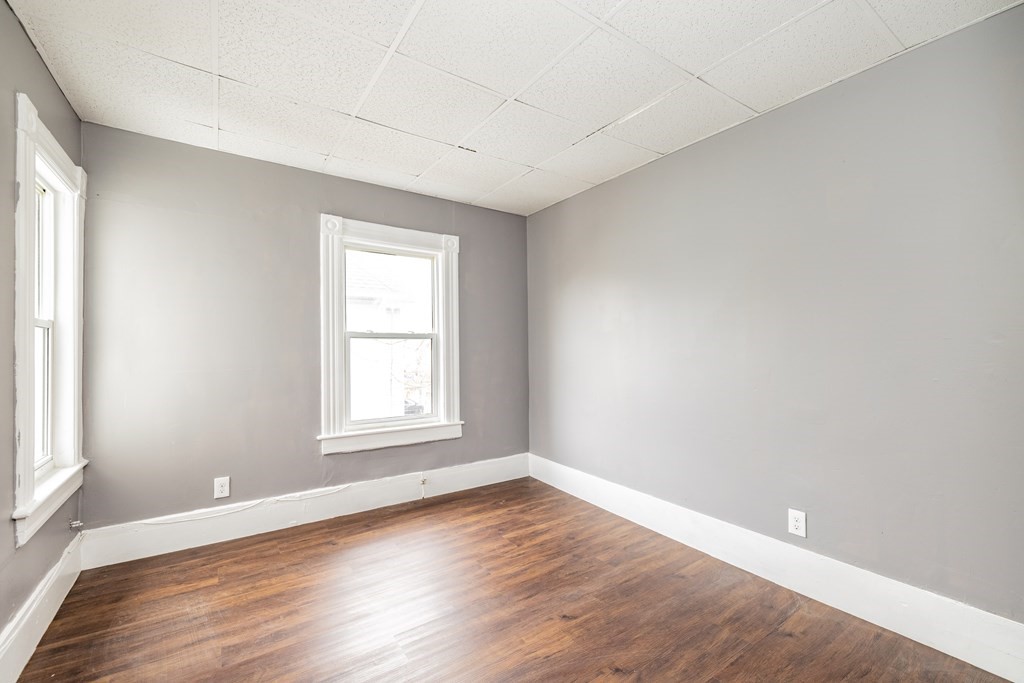 85 Alden Street Springfield, MA 01109 - Photo 9 of 21