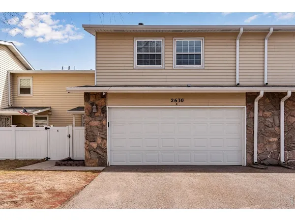 $399,990 | 2630 South Vaughn Way, Unit C, Aurora, CO 80014