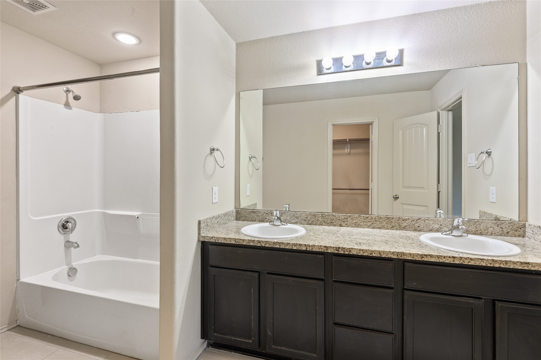 2414 Fall Aster Drive Spring, TX 77373 - Photo 16 of 20