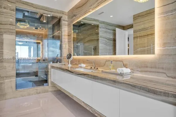 $54,900 | 17901 Collins Avenue, Unit 2604, Sunny Isles Beach, FL 33160