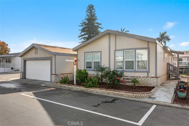 $340,000 | 5815 East La Palma Avenue, Unit 302, Anaheim, CA 92807