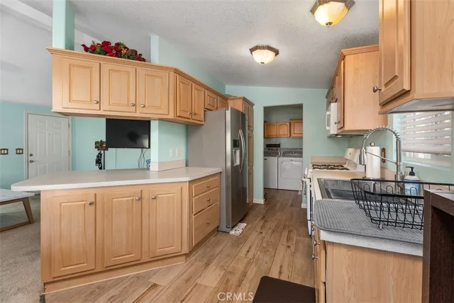 $340,000 | 5815 East La Palma Avenue, Unit 302, Anaheim, CA 92807