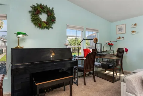 $340,000 | 5815 East La Palma Avenue, Unit 302, Anaheim, CA 92807