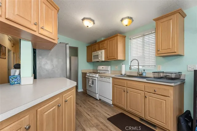 $340,000 | 5815 East La Palma Avenue, Unit 302, Anaheim, CA 92807