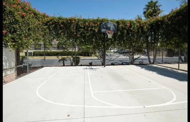 $340,000 | 5815 East La Palma Avenue, Unit 302, Anaheim, CA 92807