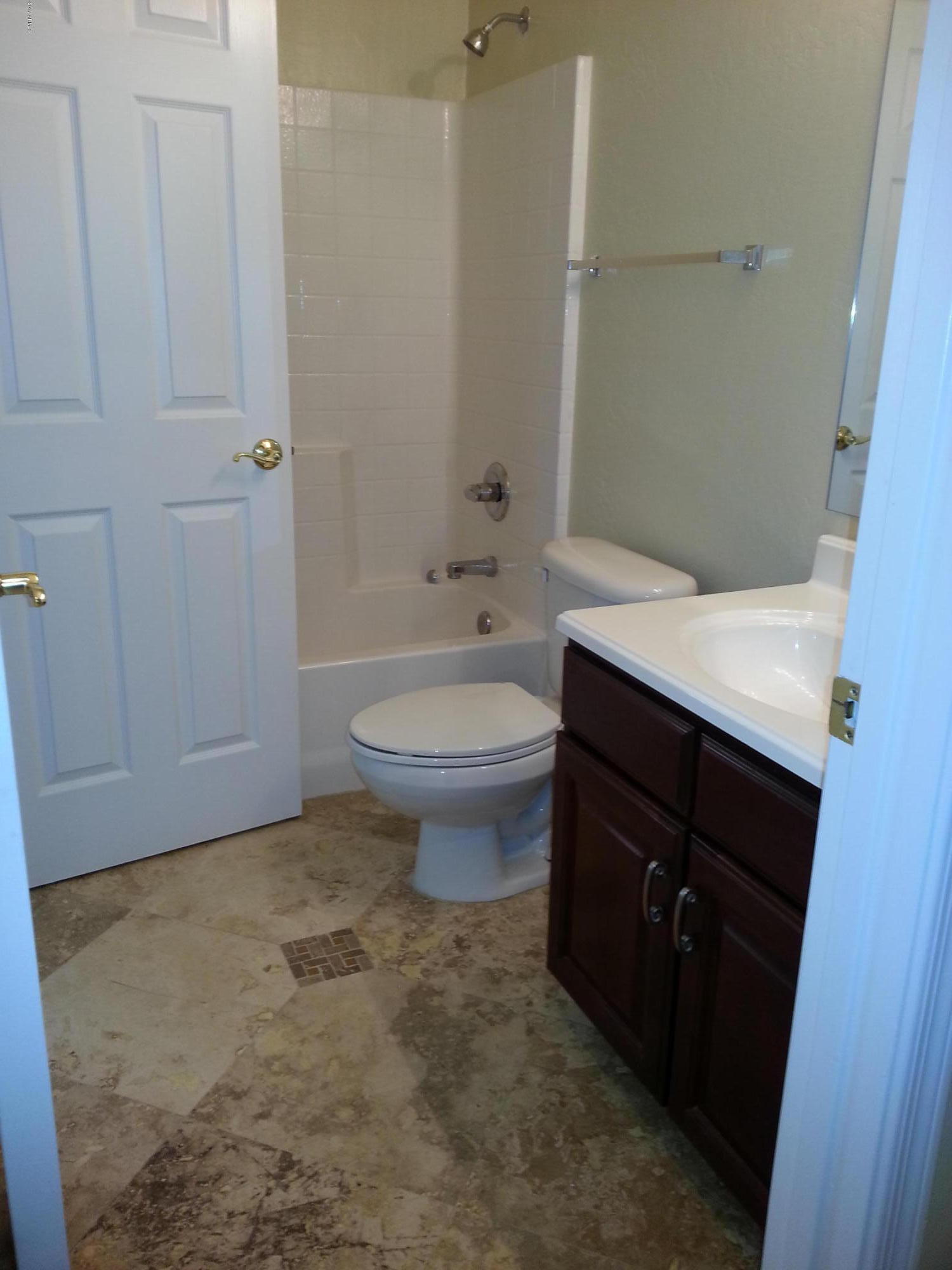 3334 East Blue Ridge Way Gilbert, AZ 85298 - Photo 34 of 67 hall full bath