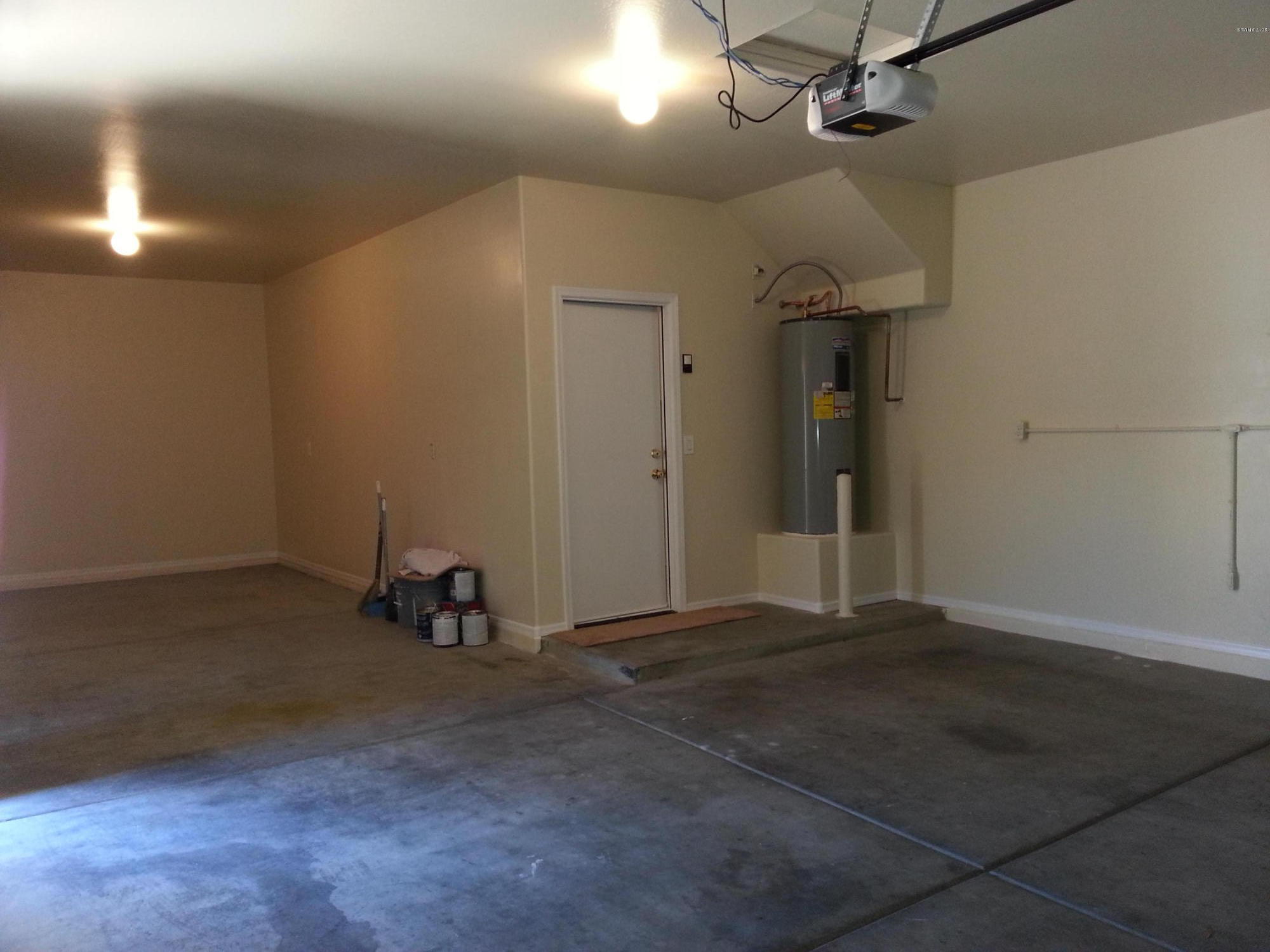 3334 East Blue Ridge Way Gilbert, AZ 85298 - Photo 60 of 67 tandam newly painted garage