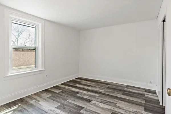 $1,800 | 63 West Carpenter Street, Unit 2R, Attleboro, MA 02703