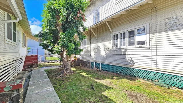 $2,000,000 | 1727 Nuuanu Avenue, Honolulu, HI 96817