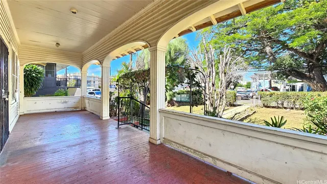 $2,000,000 | 1727 Nuuanu Avenue, Honolulu, HI 96817