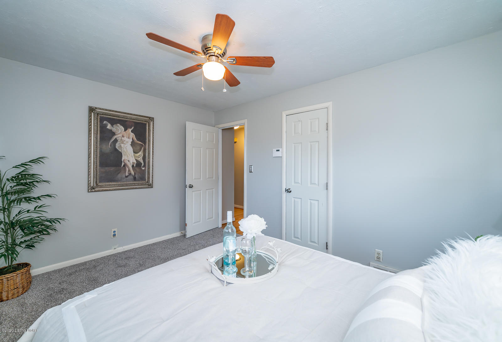 2242 Farnsley Road Louisville, KY 40216 - Photo 18 of 33 2242 Farnsley Rd Shively-9