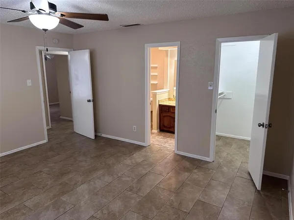 $2,400 | 2005 Glencrest Lane, Garland, TX 75040