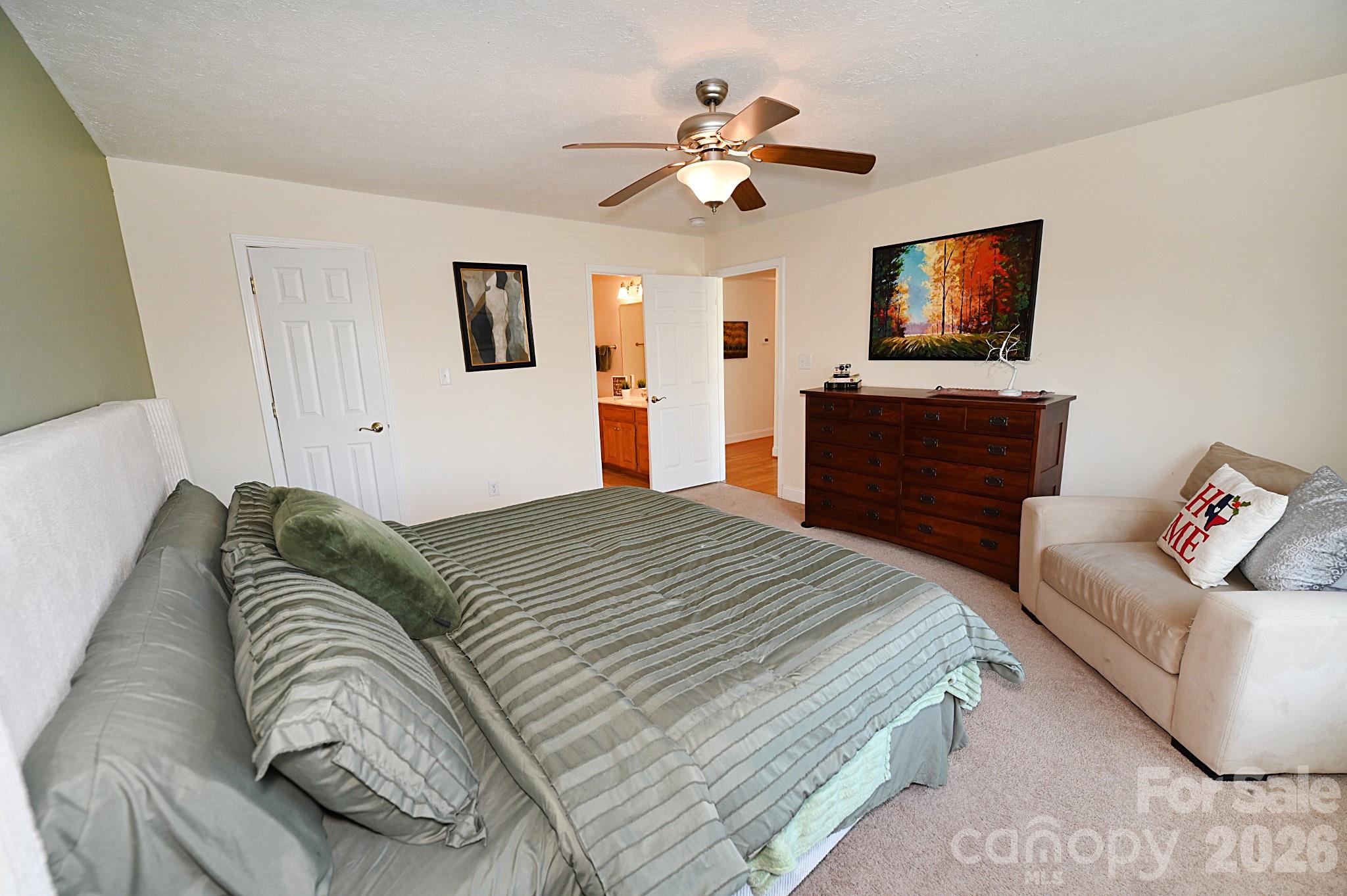 406 5th Avenue Northeast Conover, NC 28613 - Photo 33 of 46