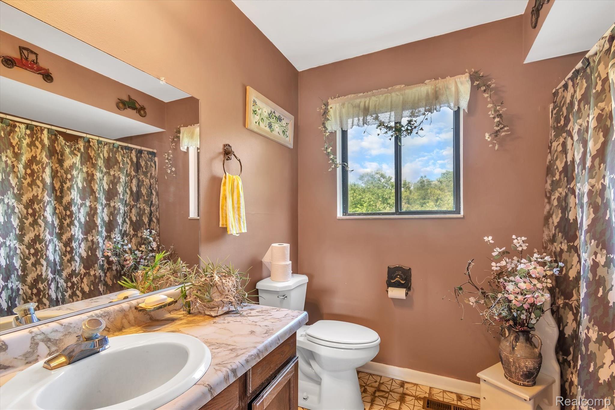 58701 12 Mile Road New Hudson, MI 48165 - Photo 12 of 53 12-50871-Twelve-Mile-Rd-WindowStill-Real-Estate-Photography-12.jpg