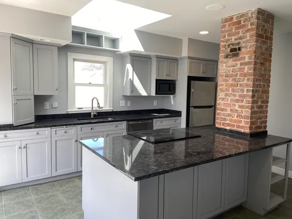 $2,800 | 16 Taft Street, Unit 2, Uxbridge, MA 01569