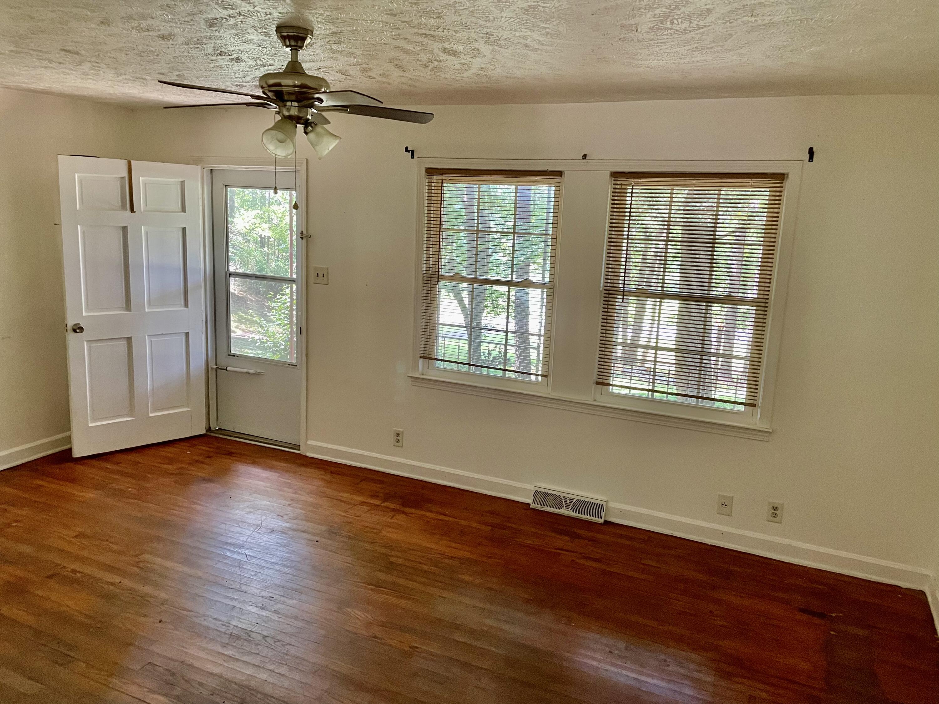 110 Hamer Road Rockingham, NC 28379 - Photo 5 of 14 3D857280-4A17-4377-A3C0-CB0250CD4203