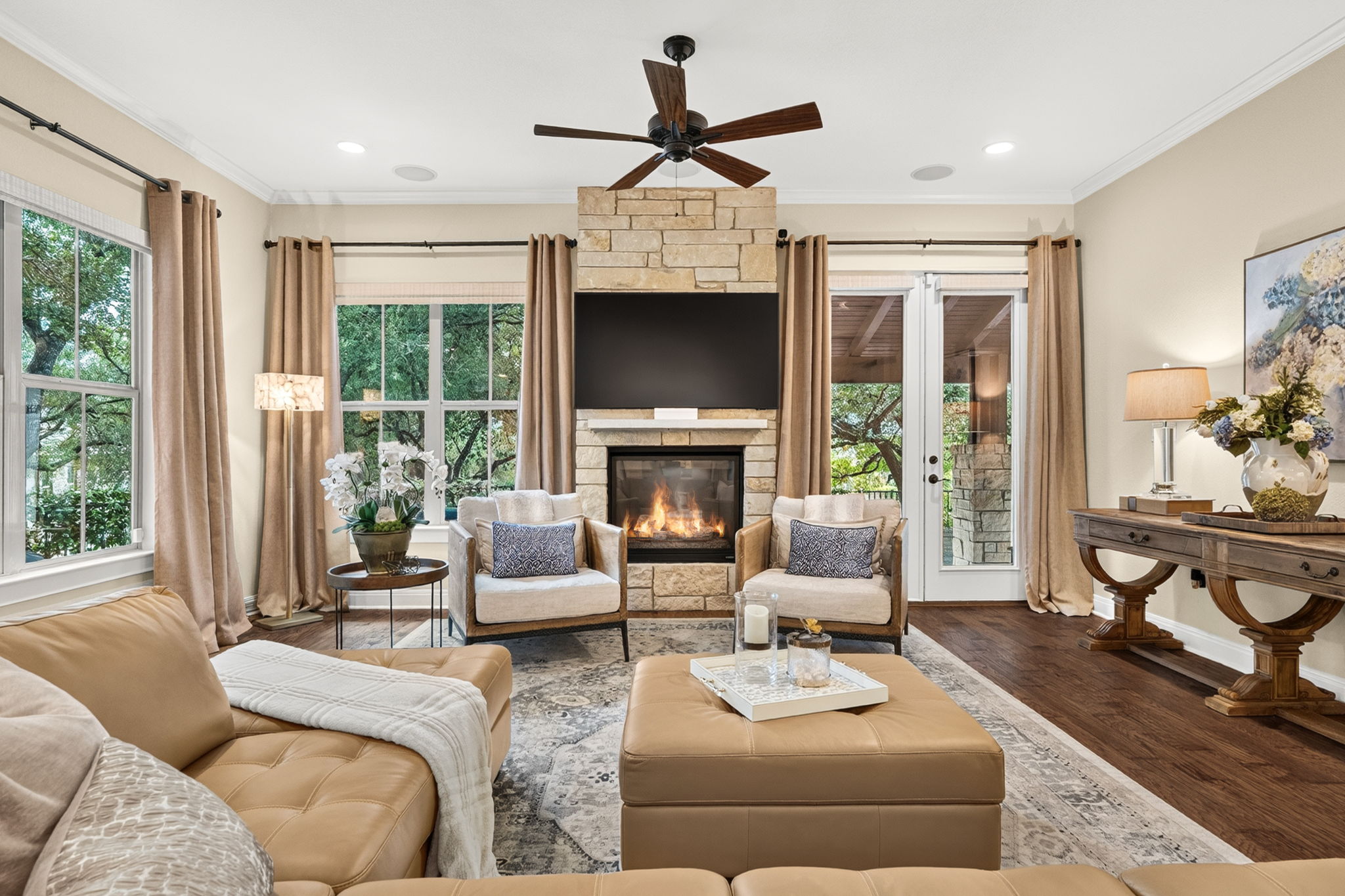 15109 Falconhead Grove Loop Austin, TX 78738 - Photo 7 of 40 Gallery Image 7