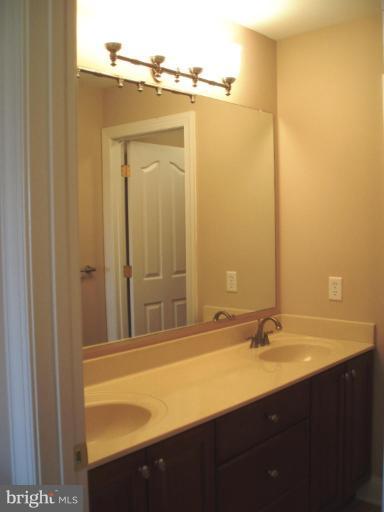 12907 Liberty Road Mount Airy, MD 21771 - Photo 17 of 30 Bath #1