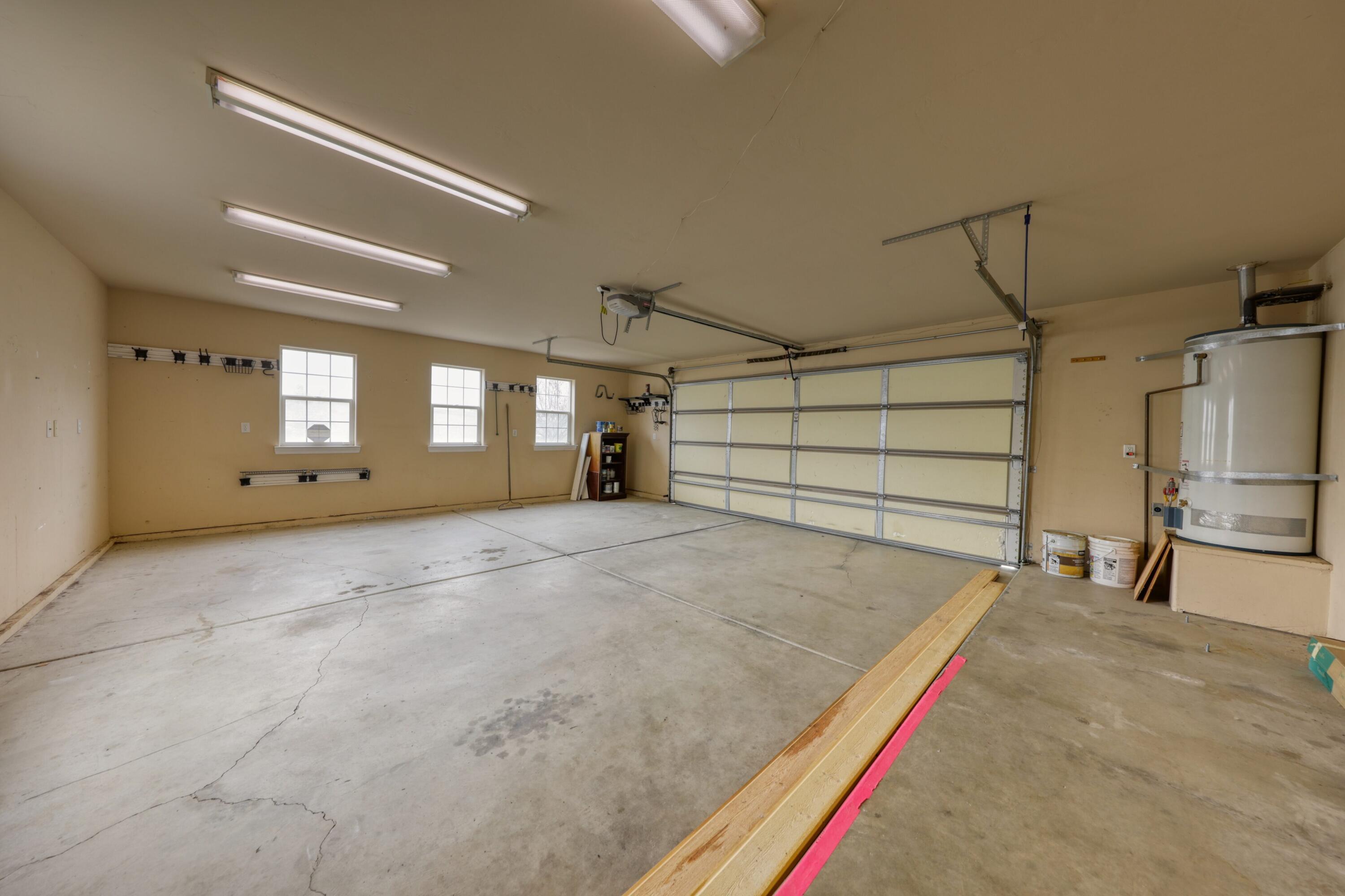 24281 Jacaranda Drive Tehachapi, CA 93561 - Photo 33 of 54 a view of a room with gym equipment and a window