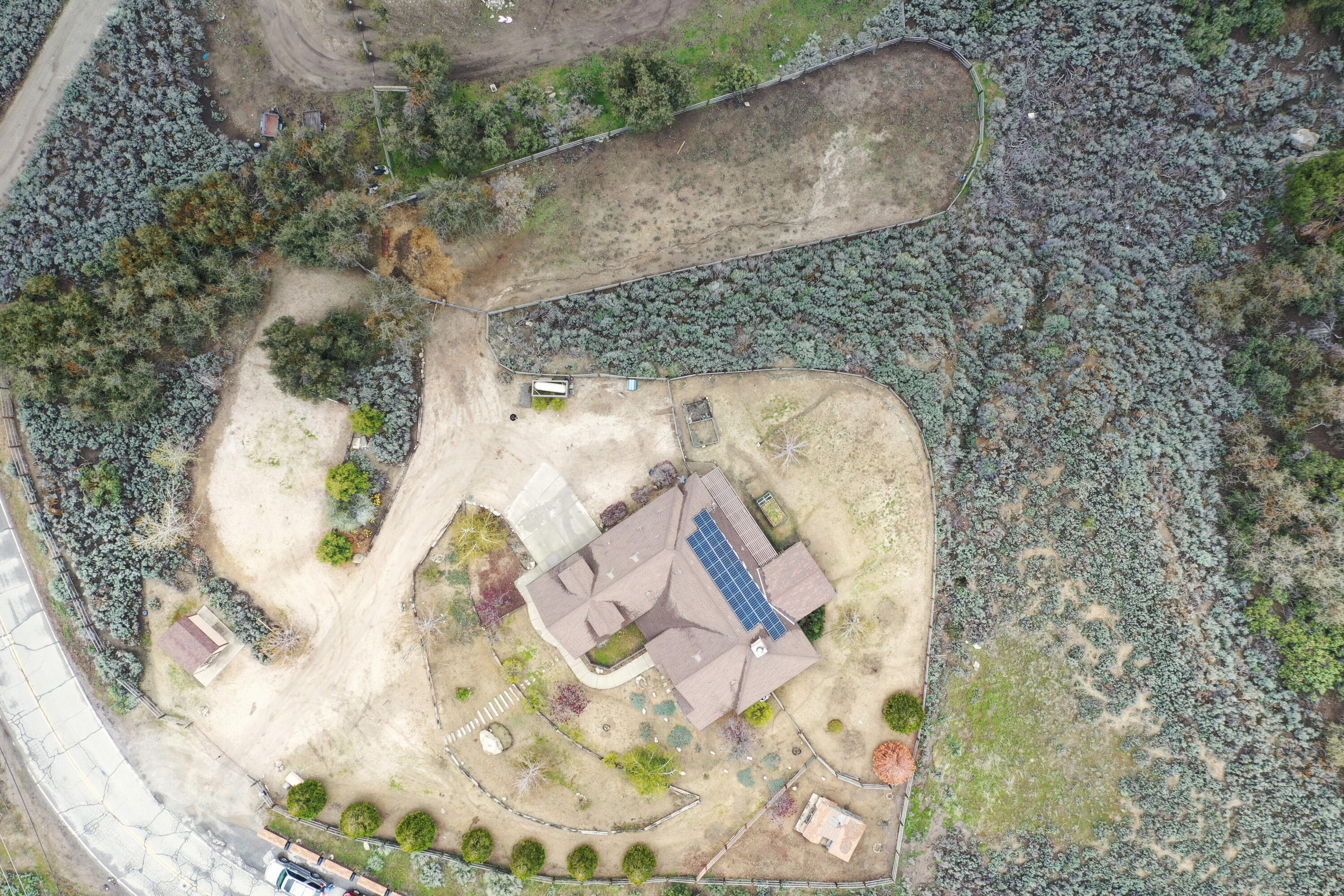 24281 Jacaranda Drive Tehachapi, CA 93561 - Photo 48 of 54 view of a painting on the wall