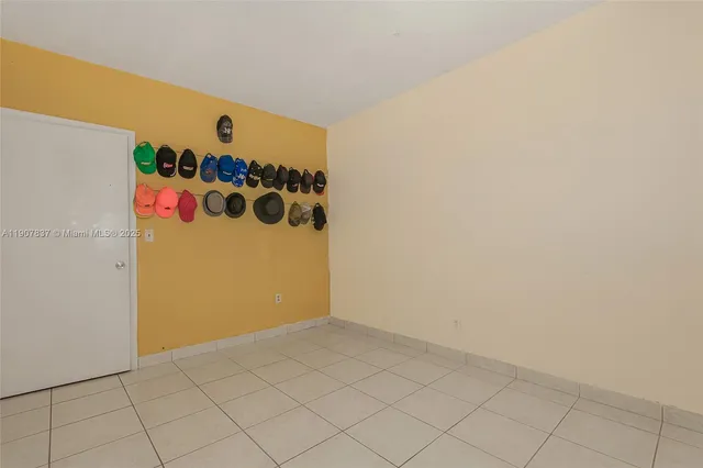 $179,900 | 1481 Northeast Miami Gardens Drive, Unit 267, Miami, FL 33179