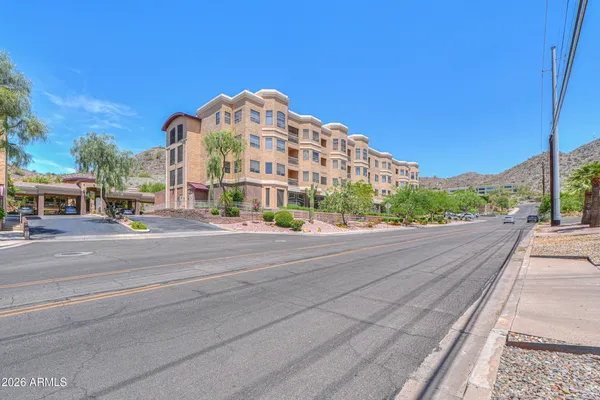 $280,000 | 9820 North Central Avenue, Unit 212, Phoenix, AZ 85020