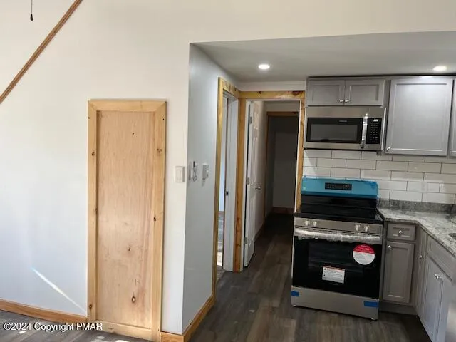 $1,600 | 118 Tyrolean Way, Henryville, PA 18332