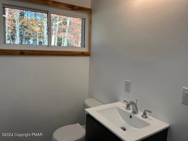 $1,600 | 118 Tyrolean Way, Henryville, PA 18332