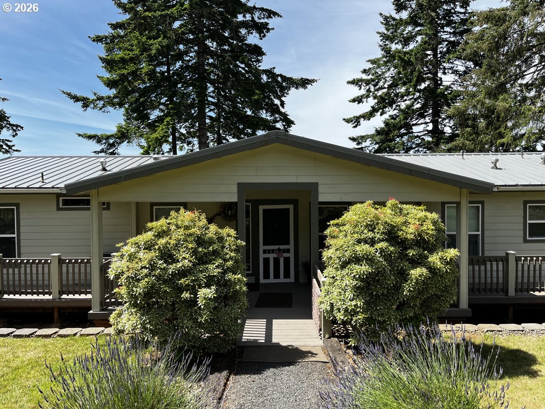 83235 Clear Lake Road Florence, OR 97439 - Photo 6 of 41