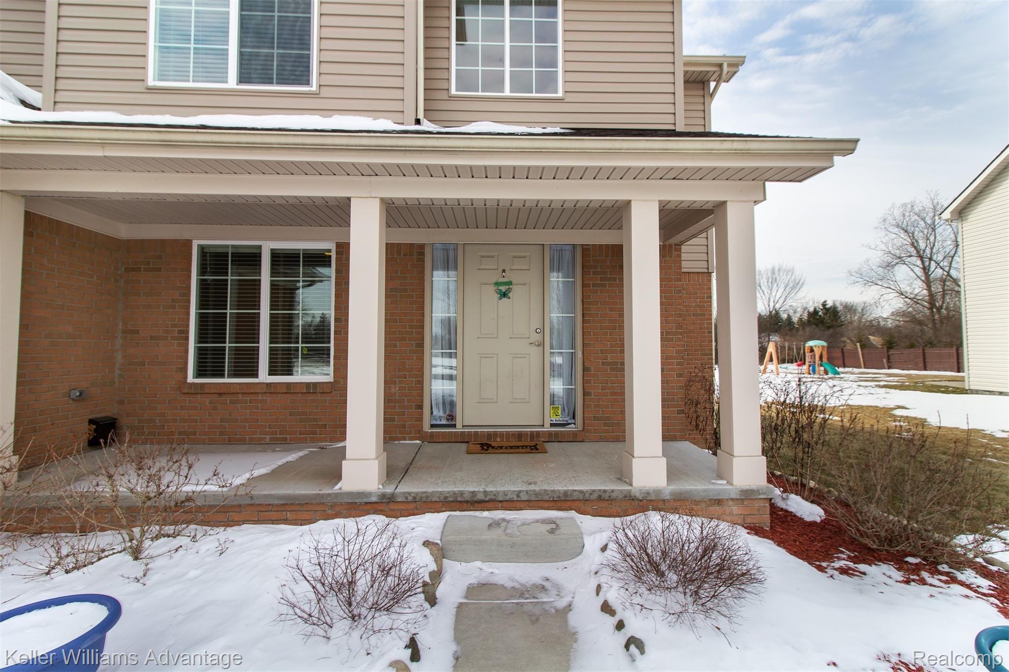29447 Geraldine Road Farmington, MI 48336 - Photo 32 of 35 GeraldineRd_29447_Front_05.jpg
