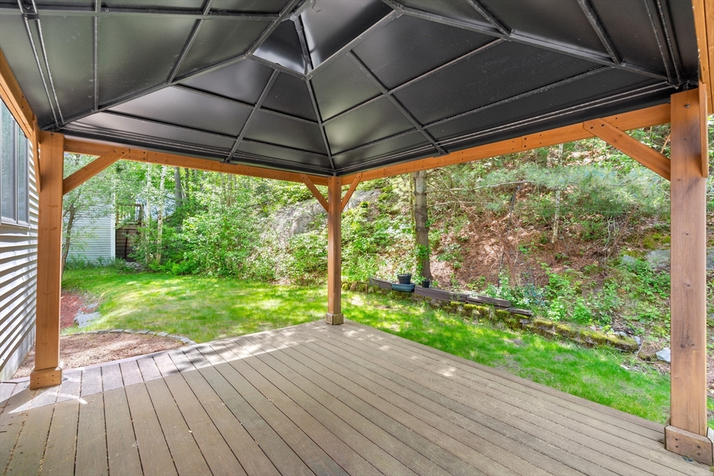 25 Dexter Road Melrose, MA 02176 - Photo 37 of 42
