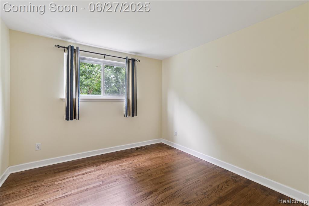 8327 Burning Bush Road Grosse Ile, MI 48138 - Photo 23 of 39 Gallery Image 23