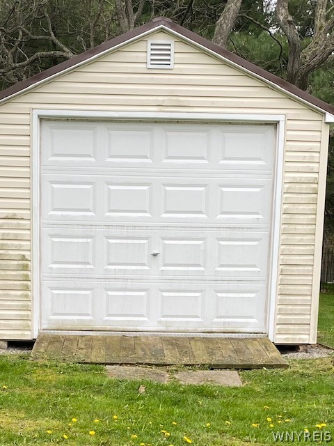 4743 Cottage Road Royalton, NY 14067 - Photo 6 of 41 Garage Door on Shed
