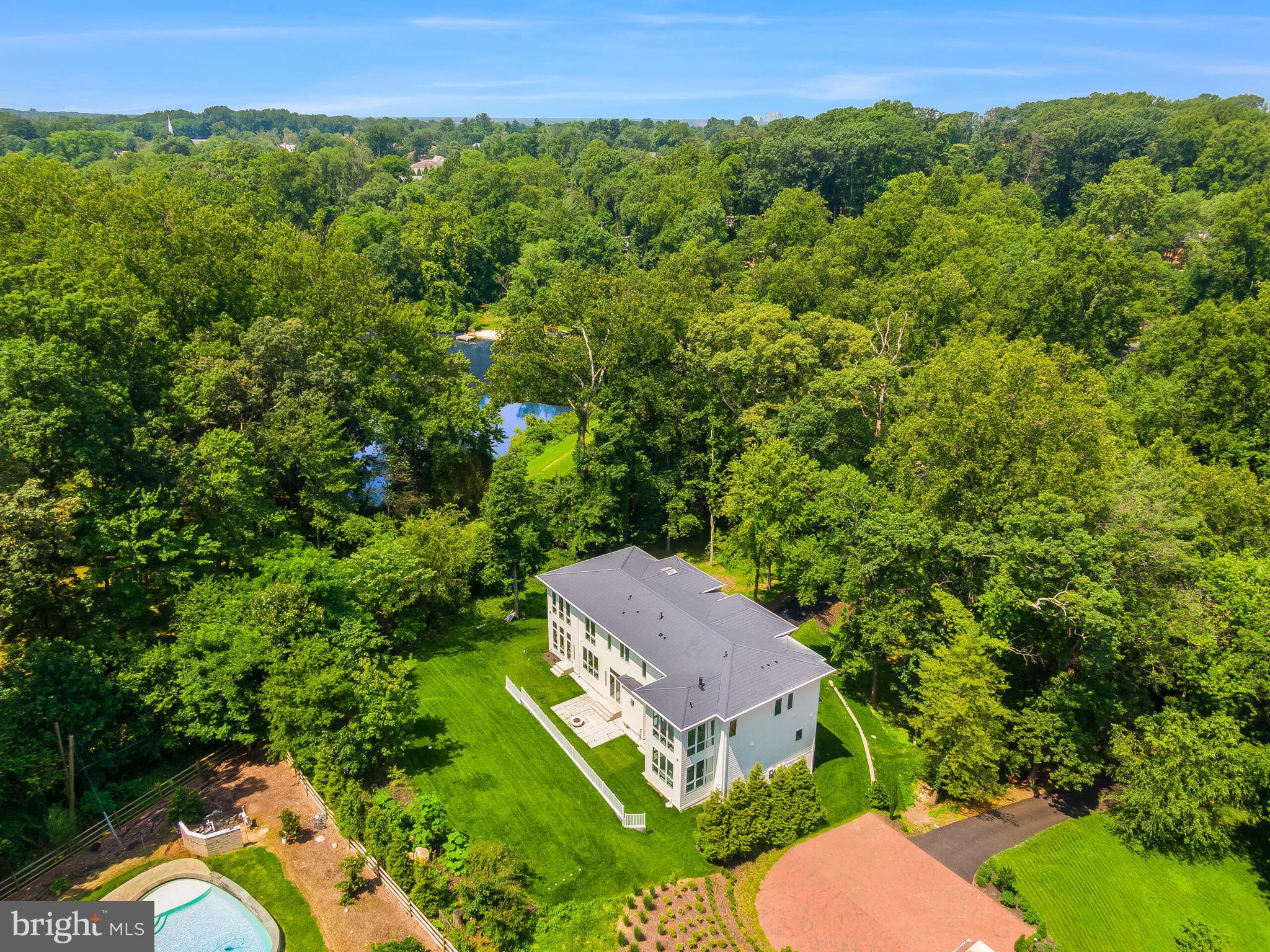 8757 Brook Road McLean, VA 22102 - Photo 44 of 45 an aerial view of a house with a garden