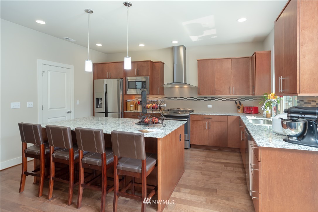 5211 Northeast 11th Place Renton, WA 98059 - Photo 12 of 25 Gallery Image 12