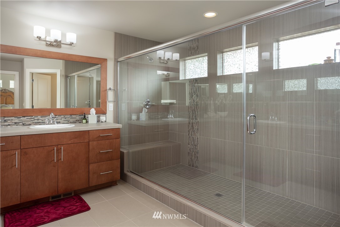 5211 Northeast 11th Place Renton, WA 98059 - Photo 20 of 25 Gallery Image 20