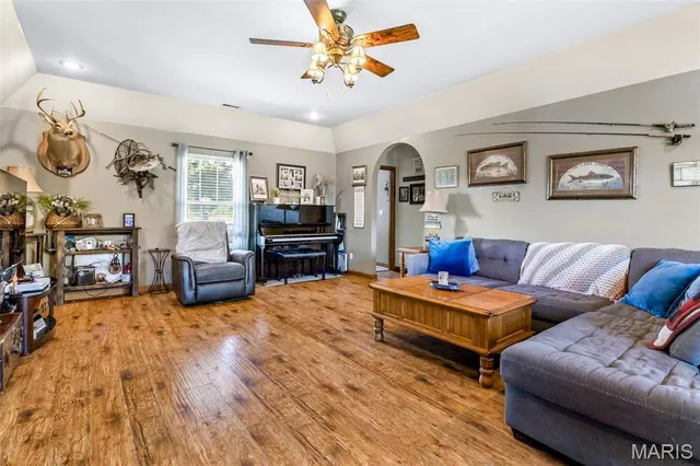 $343,000 | 4601 Bb Highway, Bismarck, MO 63624