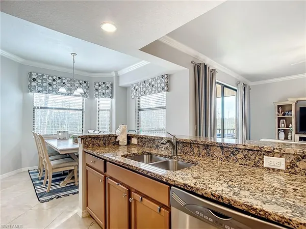 $7,300 | 9715 Acqua Court, Unit 127, Naples, FL 34113