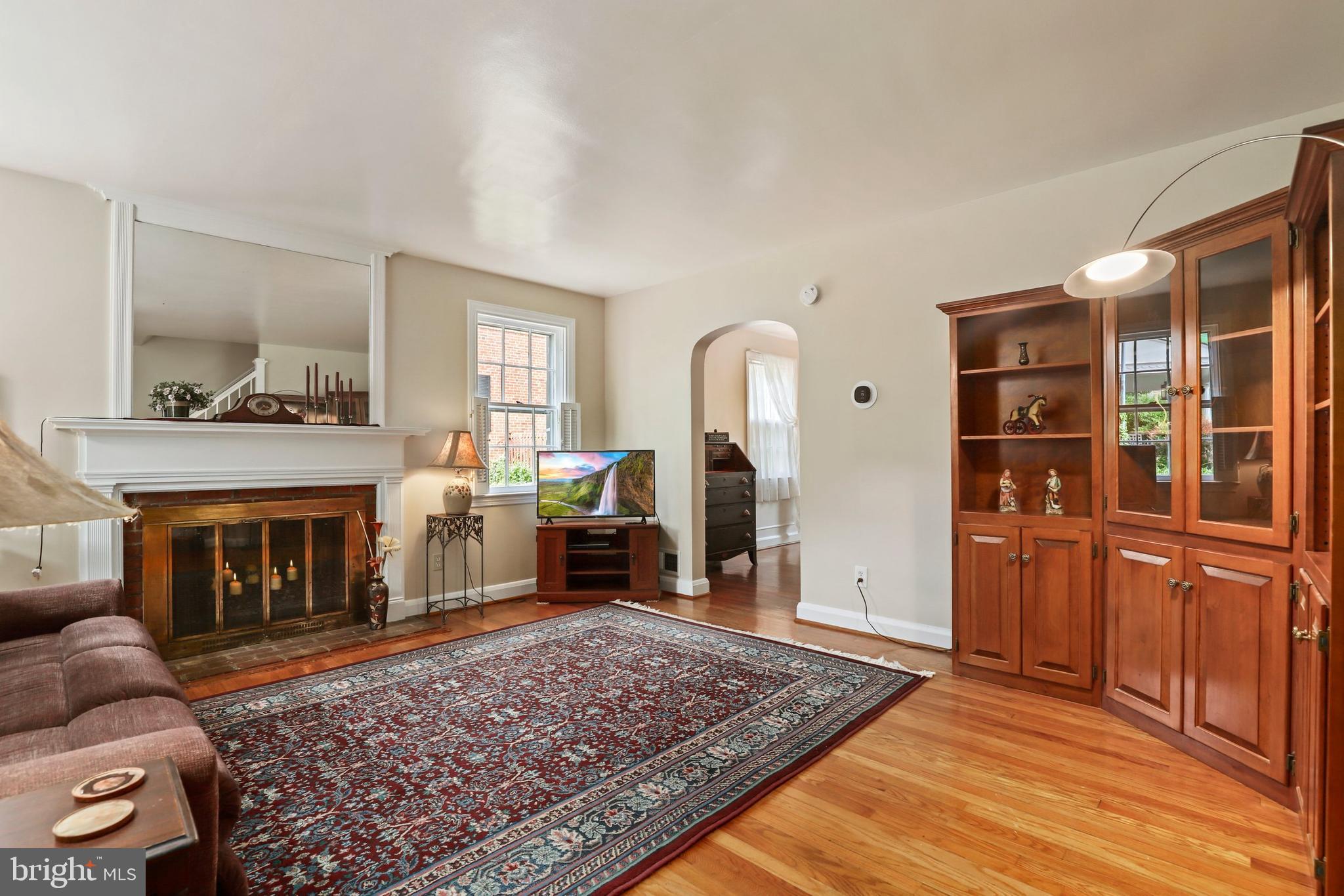 5419 Willowmere Way Baltimore, MD 21212 - Photo 5 of 37