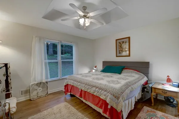 $400,000 | 125 Jess Hooper Drive, Hayesville, NC 28904