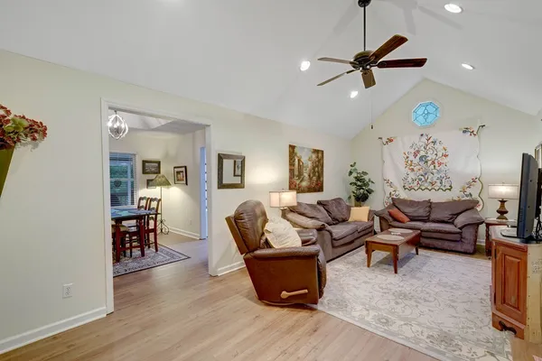 $400,000 | 125 Jess Hooper Drive, Hayesville, NC 28904