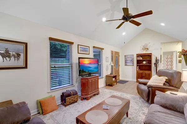$400,000 | 125 Jess Hooper Drive, Hayesville, NC 28904