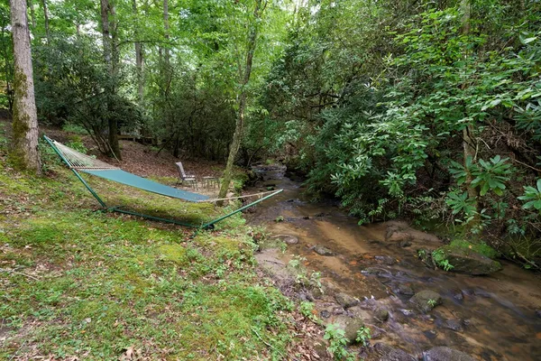 $400,000 | 125 Jess Hooper Drive, Hayesville, NC 28904